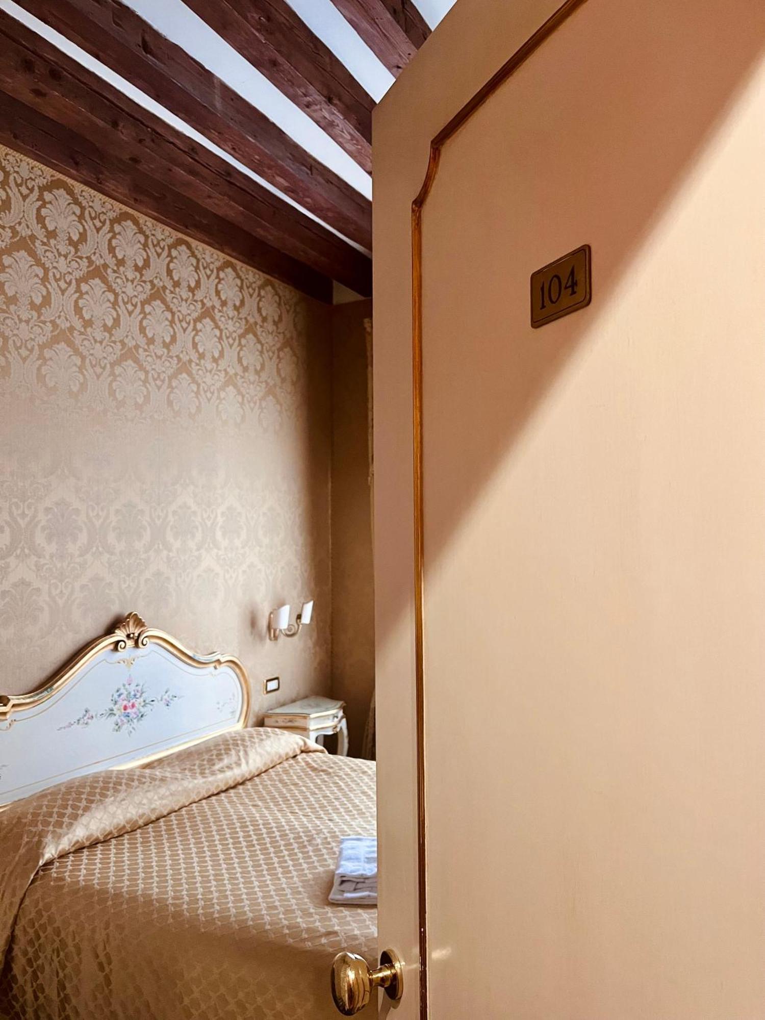 Locanda Correr Venecia Exterior foto